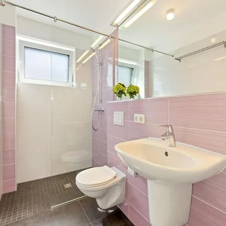 With 1 Bedroom Holiday home