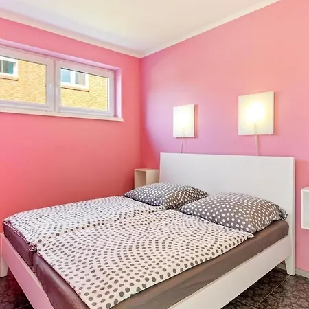With 1 Bedroom *