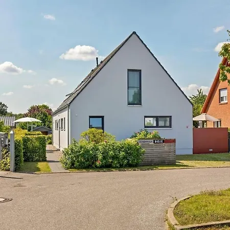 Holiday home With 1 Bedroom Zierow